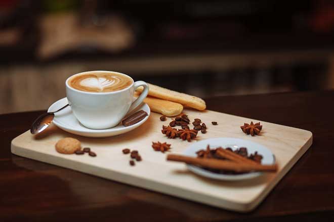 gravida pode tomar café com leite?