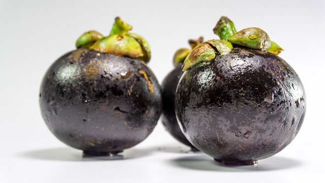 benefícios da fruta mangostão