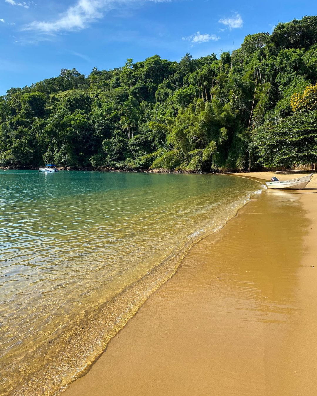 Praia do Flamengo uma das mais lindas de SP