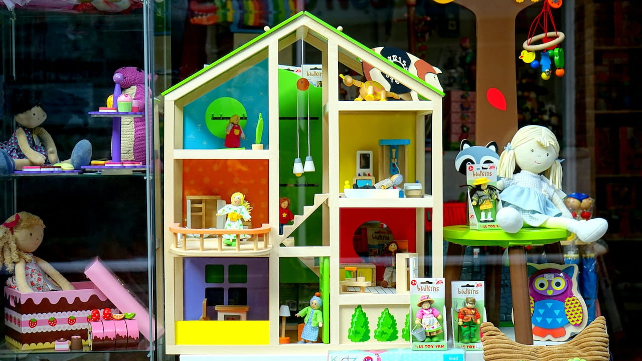 Trabalho em casa com Montagem de Brinquedos
